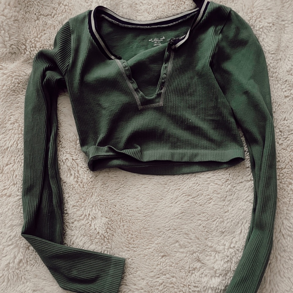 urban outfitters long sleeve  xs/s